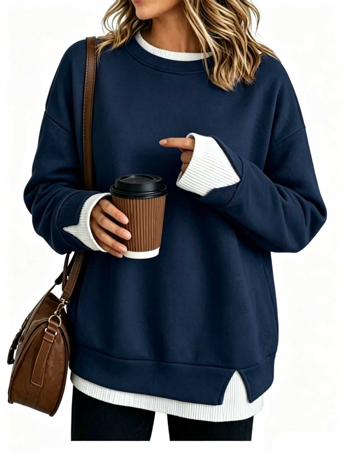 Loose-fit sweatshirt for women with crew neck design and layered tailoring